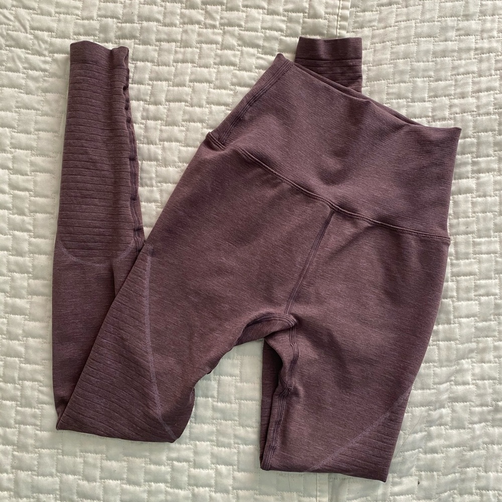 Alphalete leggings - Picture 2 of 3